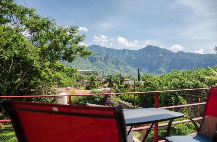 Hotel Casa Maximiliano Tepoztlan Exterior photo